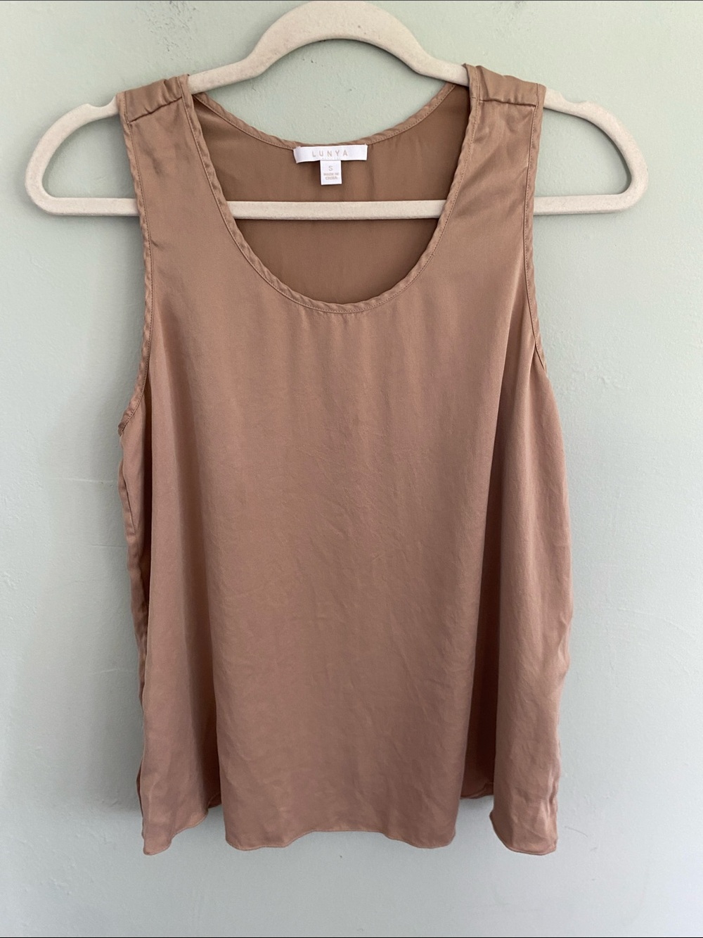 Lunya Women’s 100% Silk Scoop Neck Tulip Tank Top Size Small